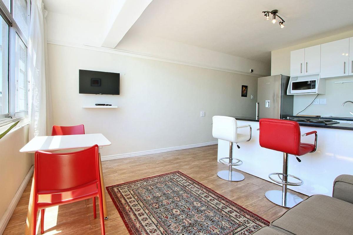 Apartment Sandringham 01 Sea-facing Ground-floor *